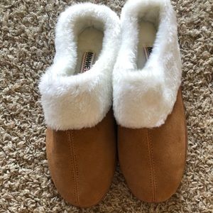 Minnetonka Slippers